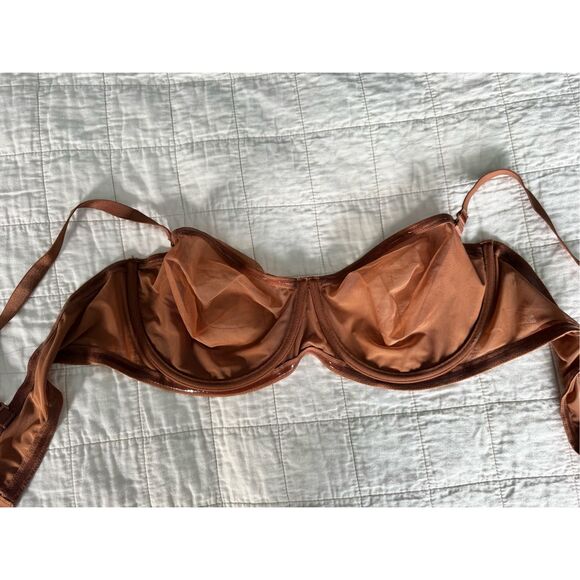 SKIMS‎ Ultra Fine Mesh Multiway Strapless Bronze Bra NWT 44C - Picture 4 of 8